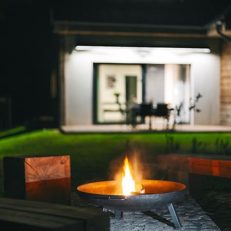 Villa Roubenka "Tam Kde Lisky Davaji Dobrou Noc" Černý Důl Exterior foto