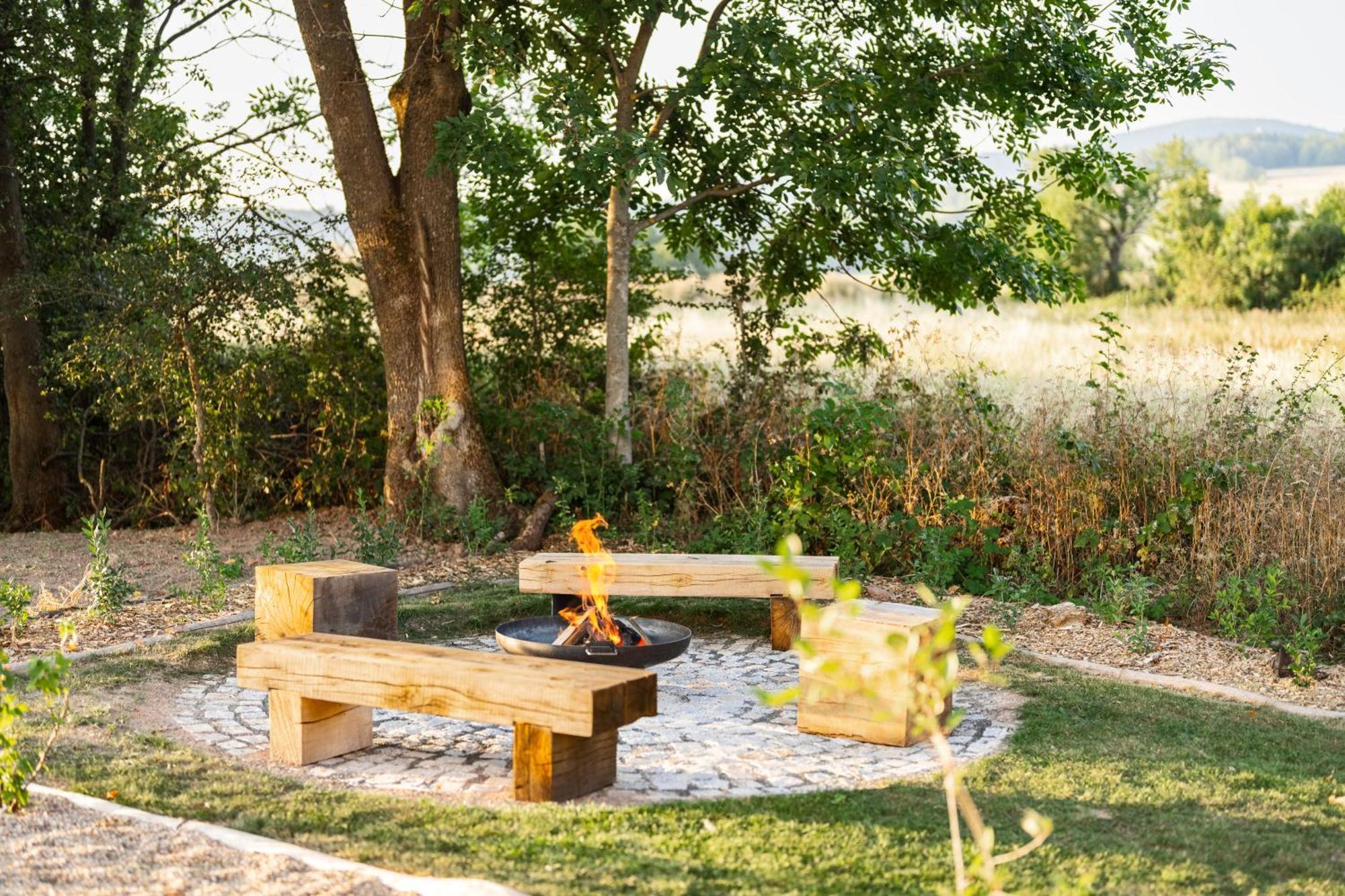 Villa Roubenka "Tam Kde Lisky Davaji Dobrou Noc" Černý Důl Exterior foto